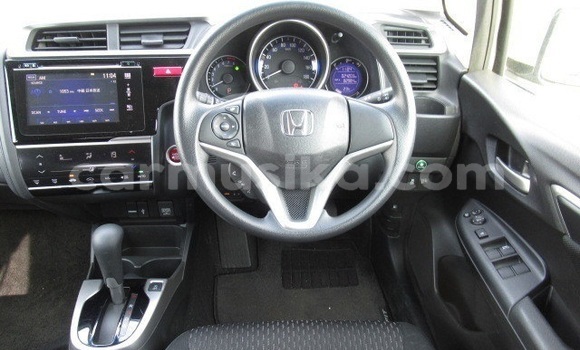 Buy Used Honda Fit Silver Car in Beitbridge in Matabeleland South Buy Used Honda Fit Silver Car in Beitbridge in Matabeleland South
