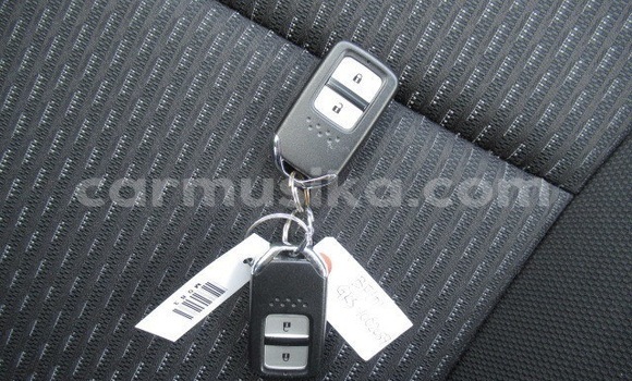 Buy Used Honda Fit Silver Car in Beitbridge in Matabeleland South Buy Used Honda Fit Silver Car in Beitbridge in Matabeleland South