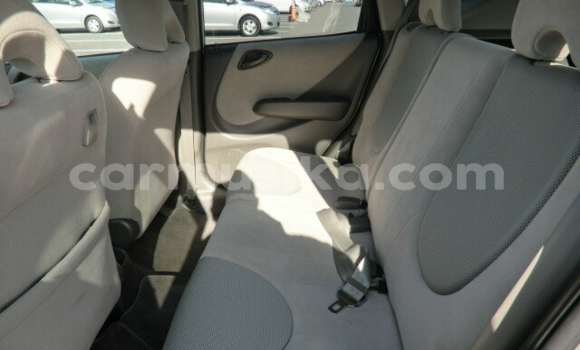 Nunua Ilio tumika Honda Fit Fedha Gari ndani ya Beitbridge nchini Matabeleland Kusini Nunua Ilio tumika Honda Fit Fedha Gari ndani ya Beitbridge nchini Matabeleland Kusini