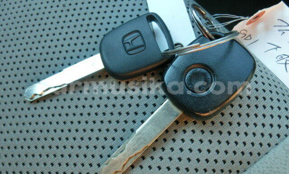 Nunua Ilio tumika Honda Fit Fedha Gari ndani ya Beitbridge nchini Matabeleland Kusini Nunua Ilio tumika Honda Fit Fedha Gari ndani ya Beitbridge nchini Matabeleland Kusini