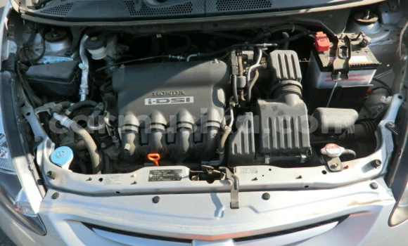 Nunua Ilio tumika Honda Fit Fedha Gari ndani ya Beitbridge nchini Matabeleland Kusini Nunua Ilio tumika Honda Fit Fedha Gari ndani ya Beitbridge nchini Matabeleland Kusini