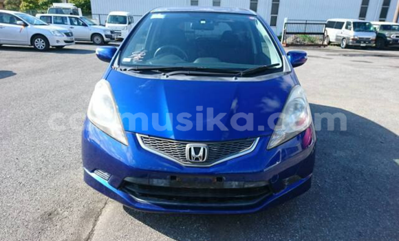 Buy Used Honda Fit Blue Car in Beitbridge in Matabeleland South Buy Used Honda Fit Blue Car in Beitbridge in Matabeleland South