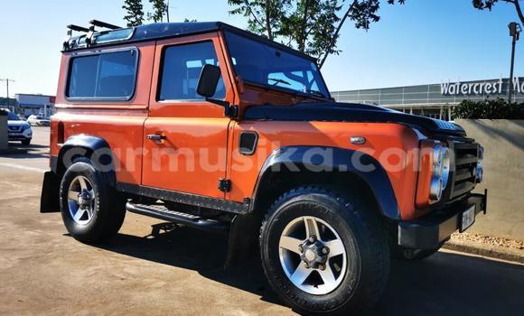 Nunua Ilio tumika Land Rover Defender Beige Gari ndani ya Beitbridge nchini Matabeleland Kusini Nunua Ilio tumika Land Rover Defender Beige Gari ndani ya Beitbridge nchini Matabeleland Kusini