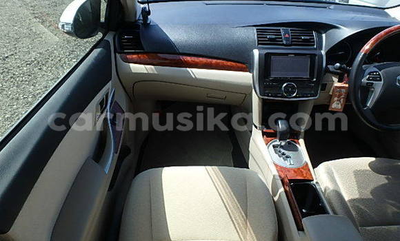 Acheter Occasion Voiture Toyota Allion Blanc à Beitbridge, Matabeleland South Acheter Occasion Voiture Toyota Allion Blanc à Beitbridge, Matabeleland South