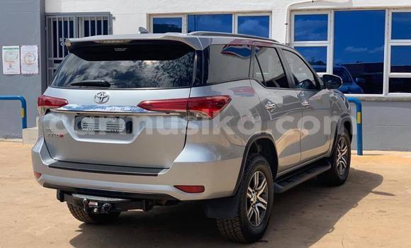 Acheter Occasion Voiture Toyota Fortuner Gris à Bulawayo, Bulawayo Acheter Occasion Voiture Toyota Fortuner Gris à Bulawayo, Bulawayo