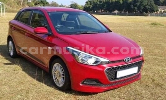 Acheter Occasion Voiture Hyundai i20 Rouge à Les chutes Victoria, Matabeleland Nord Acheter Occasion Voiture Hyundai i20 Rouge à Les chutes Victoria, Matabeleland Nord