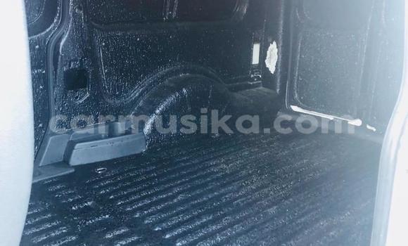 Acheter Occasion Voiture Volkswagen Caddy Blanc à Bulawayo, Bulawayo Acheter Occasion Voiture Volkswagen Caddy Blanc à Bulawayo, Bulawayo