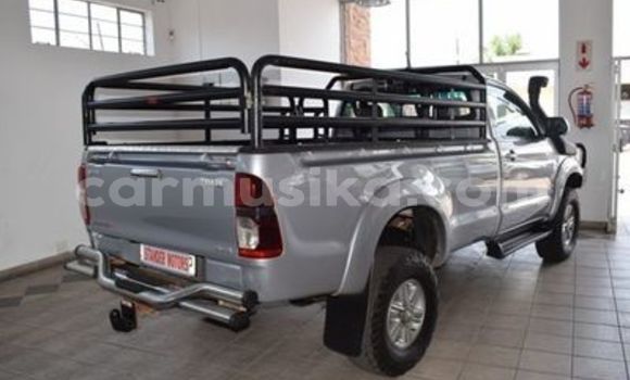 Tenga Tsaru Toyota Hilux Sirivha Mota in Beitbridge in Matabeleland South Tenga Tsaru Toyota Hilux Sirivha Mota in Beitbridge in Matabeleland South