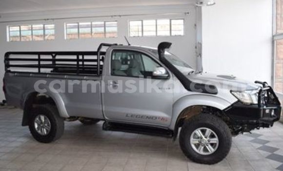 Tenga Tsaru Toyota Hilux Sirivha Mota in Beitbridge in Matabeleland South Tenga Tsaru Toyota Hilux Sirivha Mota in Beitbridge in Matabeleland South