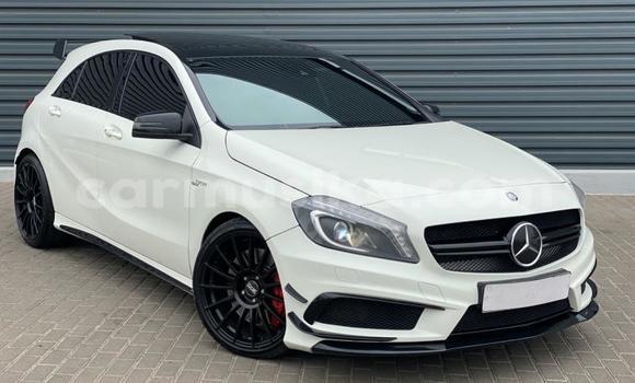 Acheter Occasion Voiture Mercedes‒Benz AMG GLC Blanc à Beitbridge, Matabeleland South Acheter Occasion Voiture Mercedes‒Benz AMG GLC Blanc à Beitbridge, Matabeleland South