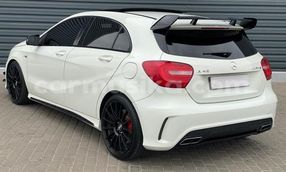 Acheter Occasion Voiture Mercedes‒Benz AMG GLC Blanc à Beitbridge, Matabeleland South Acheter Occasion Voiture Mercedes‒Benz AMG GLC Blanc à Beitbridge, Matabeleland South