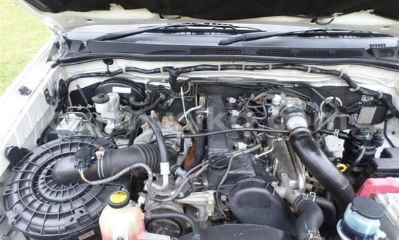 Nunua Ilio tumika Toyota Hilux Nyeupe Gari ndani ya Beitbridge nchini Matabeleland Kusini Nunua Ilio tumika Toyota Hilux Nyeupe Gari ndani ya Beitbridge nchini Matabeleland Kusini