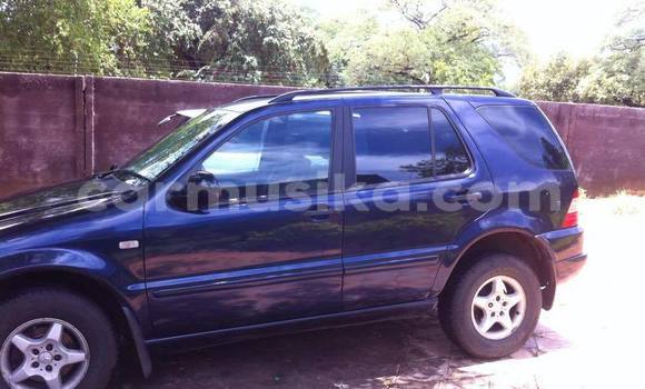 Acheter Occasion Voiture Mercedes‒Benz ML–Class Bleu à Bulawayo, Bulawayo Acheter Occasion Voiture Mercedes‒Benz ML–Class Bleu à Bulawayo, Bulawayo