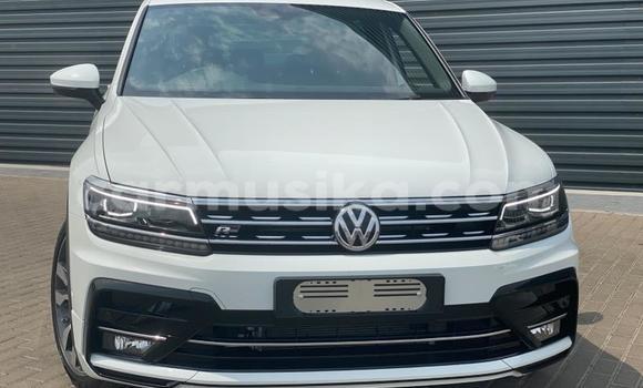 Nunua Ilio tumika Volkswagen Tiguan Nyeupe Gari ndani ya Harare nchini Harare