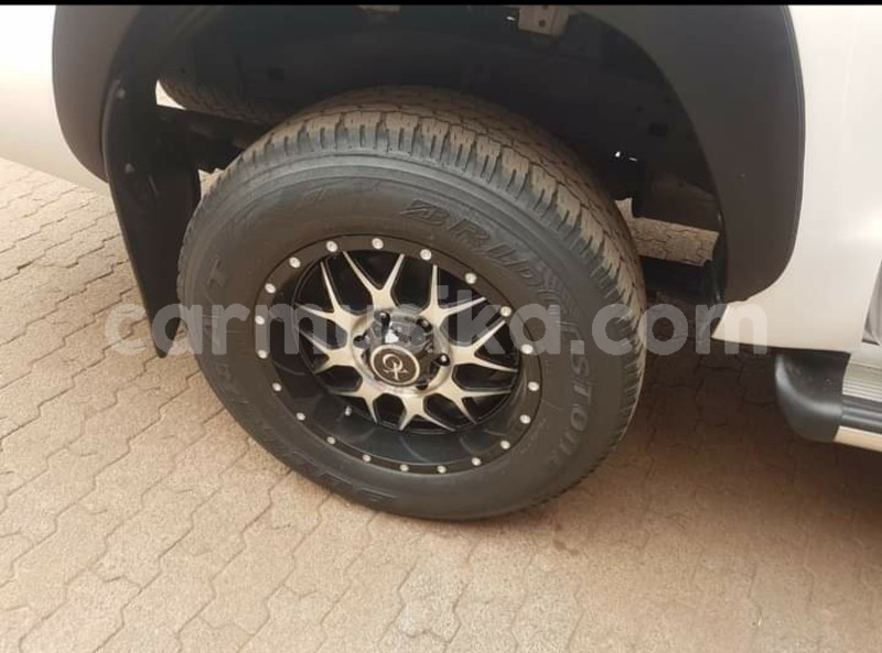 Big with watermark toyota hilux matabeleland south beitbridge 18901