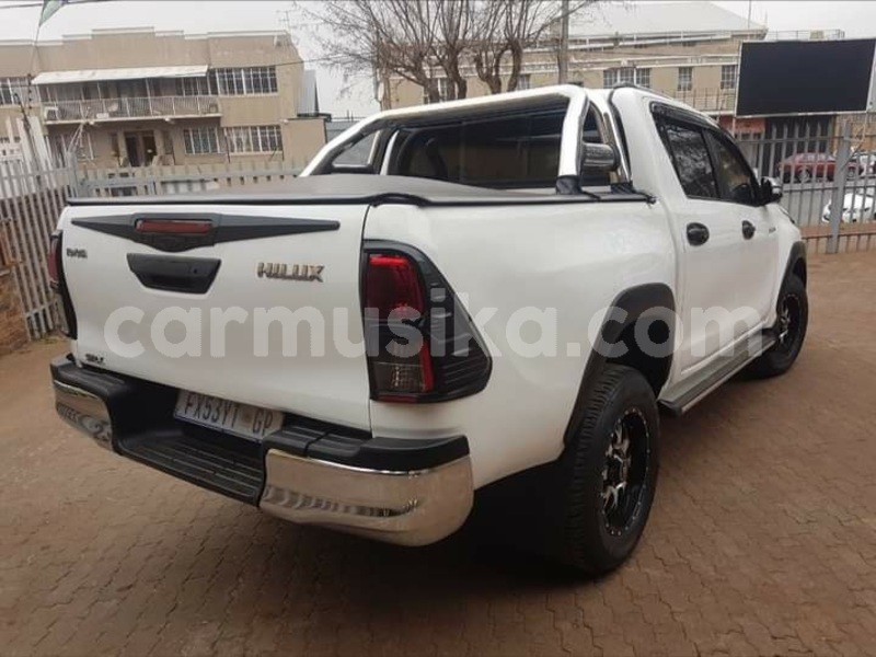 Big with watermark toyota hilux matabeleland south beitbridge 18901