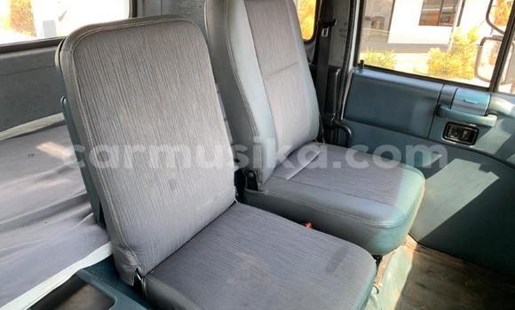 Acheter Occasion Utilitaire Nissan UD Blanc à Beitbridge, Matabeleland South Acheter Occasion Utilitaire Nissan UD Blanc à Beitbridge, Matabeleland South