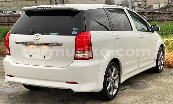 Tenga Tsaru Toyota Wish Chena Mota in Beitbridge in Matabeleland South Tenga Tsaru Toyota Wish Chena Mota in Beitbridge in Matabeleland South