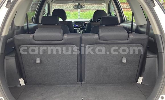 Tenga Tsaru Toyota Wish Chena Mota in Beitbridge in Matabeleland South Tenga Tsaru Toyota Wish Chena Mota in Beitbridge in Matabeleland South