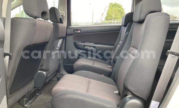 Tenga Tsaru Toyota Wish Chena Mota in Beitbridge in Matabeleland South Tenga Tsaru Toyota Wish Chena Mota in Beitbridge in Matabeleland South