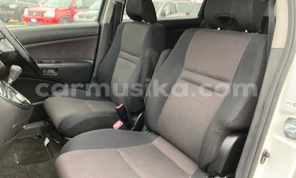 Tenga Tsaru Toyota Wish Chena Mota in Beitbridge in Matabeleland South Tenga Tsaru Toyota Wish Chena Mota in Beitbridge in Matabeleland South