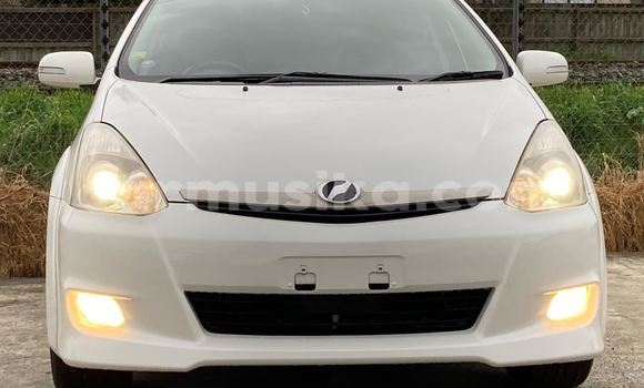 Buy Used Toyota Wish White Car in Beitbridge in Matabeleland South Buy Used Toyota Wish White Car in Beitbridge in Matabeleland South