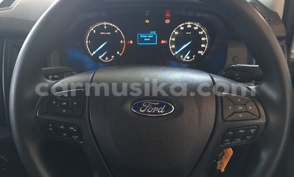 Acheter Occasion Voiture Ford Everest Blanc à Harare, Harare Acheter Occasion Voiture Ford Everest Blanc à Harare, Harare