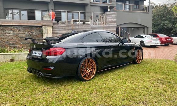 Nunua Ilio tumika BMW M4 Nyeusi Gari ndani ya Harare nchini Harare Nunua Ilio tumika BMW M4 Nyeusi Gari ndani ya Harare nchini Harare
