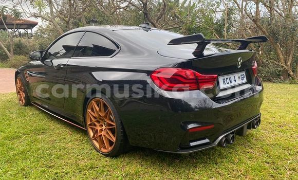 Nunua Ilio tumika BMW M4 Nyeusi Gari ndani ya Harare nchini Harare Nunua Ilio tumika BMW M4 Nyeusi Gari ndani ya Harare nchini Harare