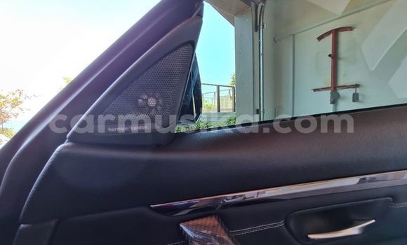 Nunua Ilio tumika BMW M4 Nyeusi Gari ndani ya Harare nchini Harare Nunua Ilio tumika BMW M4 Nyeusi Gari ndani ya Harare nchini Harare