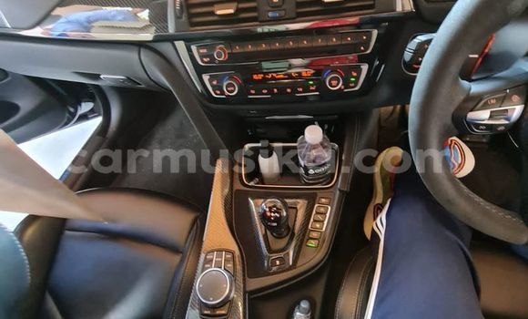 Nunua Ilio tumika BMW M4 Nyeusi Gari ndani ya Harare nchini Harare Nunua Ilio tumika BMW M4 Nyeusi Gari ndani ya Harare nchini Harare