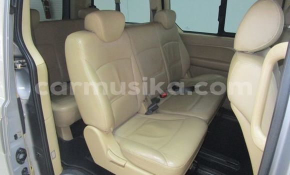 Nunua Ilio tumika Hyundai H1 Fedha Gari ndani ya Harare nchini Harare Nunua Ilio tumika Hyundai H1 Fedha Gari ndani ya Harare nchini Harare