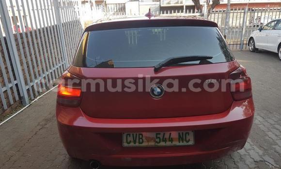 Acheter Occasion Voiture BMW 1er Rouge à Beitbridge, Matabeleland South Acheter Occasion Voiture BMW 1er Rouge à Beitbridge, Matabeleland South