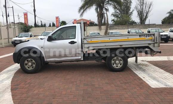 Buy Used Isuzu KB Silver Car in Beitbridge in Matabeleland South Buy Used Isuzu KB Silver Car in Beitbridge in Matabeleland South