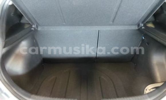 Nunua Ilio tumika Hyundai Accent Beige Gari ndani ya Beitbridge nchini Matabeleland Kusini Nunua Ilio tumika Hyundai Accent Beige Gari ndani ya Beitbridge nchini Matabeleland Kusini