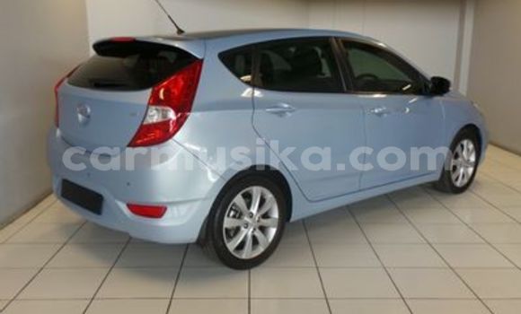 Nunua Ilio tumika Hyundai Accent Beige Gari ndani ya Beitbridge nchini Matabeleland Kusini Nunua Ilio tumika Hyundai Accent Beige Gari ndani ya Beitbridge nchini Matabeleland Kusini