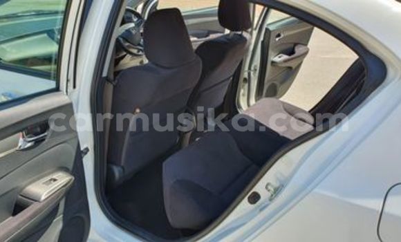 Acheter Occasion Voiture Honda Ballade Blanc à Beitbridge, Matabeleland South Acheter Occasion Voiture Honda Ballade Blanc à Beitbridge, Matabeleland South