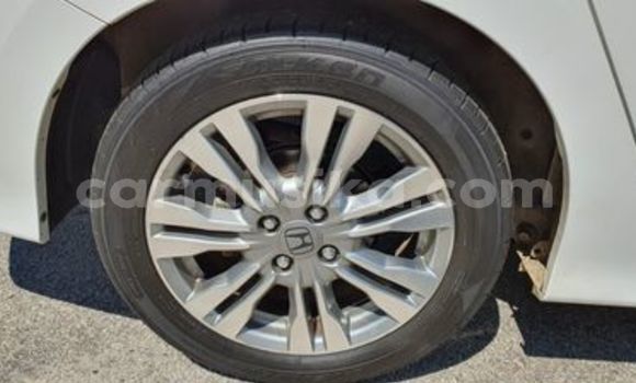 Acheter Occasion Voiture Honda Ballade Blanc à Beitbridge, Matabeleland South Acheter Occasion Voiture Honda Ballade Blanc à Beitbridge, Matabeleland South