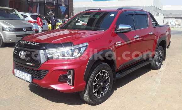 Buy Used Toyota Hilux Red Car in Beitbridge in Matabeleland South Buy Used Toyota Hilux Red Car in Beitbridge in Matabeleland South