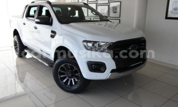 Nunua Ilio tumika Ford Ranger Nyeupe Gari ndani ya Beitbridge nchini Matabeleland Kusini Nunua Ilio tumika Ford Ranger Nyeupe Gari ndani ya Beitbridge nchini Matabeleland Kusini