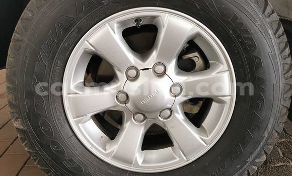 Nunua Ilio tumika Isuzu D–MAX Nyeupe Gari ndani ya Beitbridge nchini Matabeleland Kusini Nunua Ilio tumika Isuzu D–MAX Nyeupe Gari ndani ya Beitbridge nchini Matabeleland Kusini