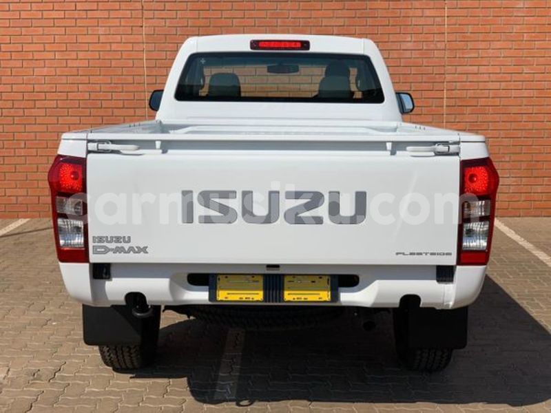 Big with watermark isuzu d max matabeleland south beitbridge 18944