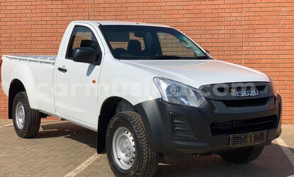 Acheter Occasion Voiture Isuzu D–MAX Blanc à Beitbridge, Matabeleland South Acheter Occasion Voiture Isuzu D–MAX Blanc à Beitbridge, Matabeleland South