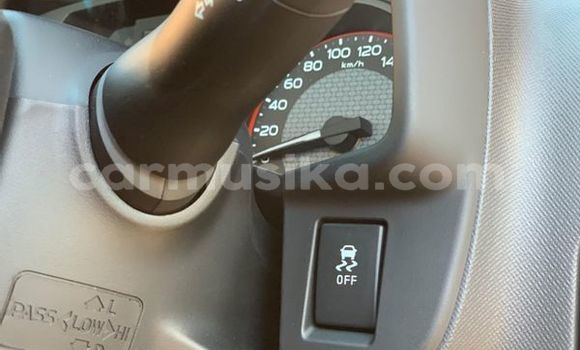 Acheter Occasion Voiture Isuzu D–MAX Blanc à Beitbridge, Matabeleland South Acheter Occasion Voiture Isuzu D–MAX Blanc à Beitbridge, Matabeleland South