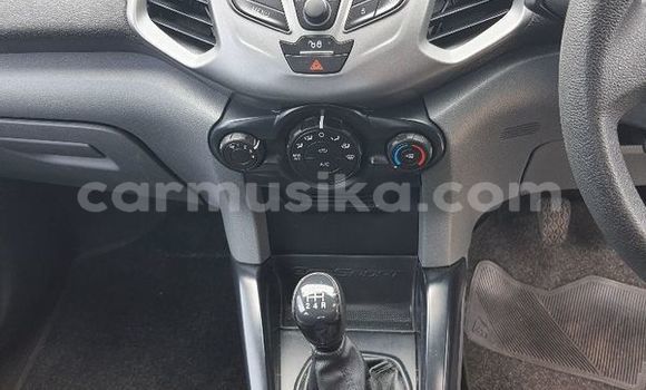 Nunua Ilio tumika Ford EcoSport Beige Gari ndani ya Beitbridge nchini Matabeleland Kusini Nunua Ilio tumika Ford EcoSport Beige Gari ndani ya Beitbridge nchini Matabeleland Kusini