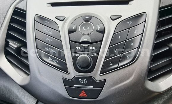 Nunua Ilio tumika Ford EcoSport Beige Gari ndani ya Beitbridge nchini Matabeleland Kusini Nunua Ilio tumika Ford EcoSport Beige Gari ndani ya Beitbridge nchini Matabeleland Kusini