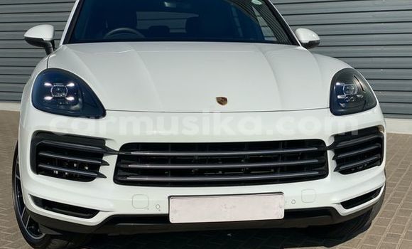 Nunua Ilio tumika Porsche Cayenne Nyeupe Gari ndani ya Beitbridge nchini Matabeleland Kusini Nunua Ilio tumika Porsche Cayenne Nyeupe Gari ndani ya Beitbridge nchini Matabeleland Kusini