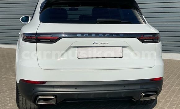 Acheter Occasion Voiture Porsche Cayenne Blanc à Beitbridge, Matabeleland South Acheter Occasion Voiture Porsche Cayenne Blanc à Beitbridge, Matabeleland South