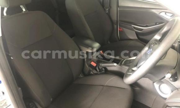 Acheter Occasion Voiture Ford Focus Blanc à Beitbridge, Matabeleland South Acheter Occasion Voiture Ford Focus Blanc à Beitbridge, Matabeleland South