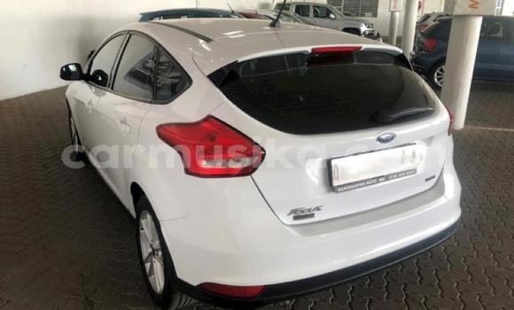 Acheter Occasion Voiture Ford Focus Blanc à Beitbridge, Matabeleland South Acheter Occasion Voiture Ford Focus Blanc à Beitbridge, Matabeleland South